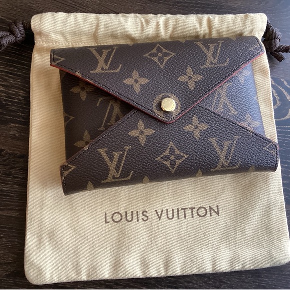 NEW Louis Vuitton Medium Kirigami Pochette Monogram - Picture 3 of 10
